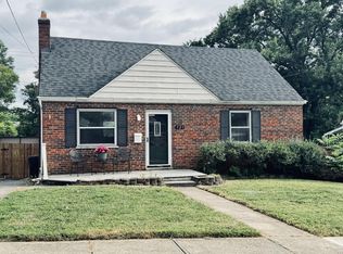 521 Maple Dr, Cincinnati, OH 45215