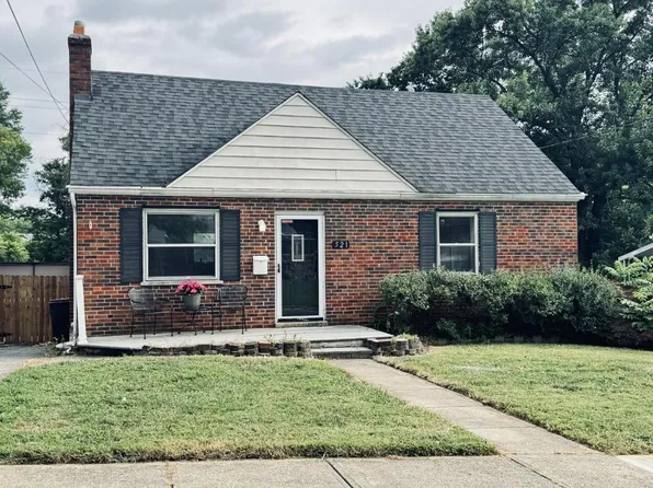 521 Maple Dr, Cincinnati, OH 45215