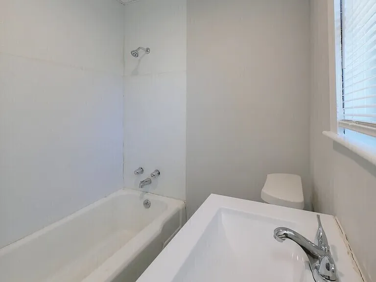4515 120th St #2 — Photo 10