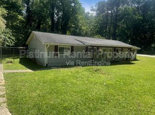 543 Springwood Dr, Forest Park, GA 30297