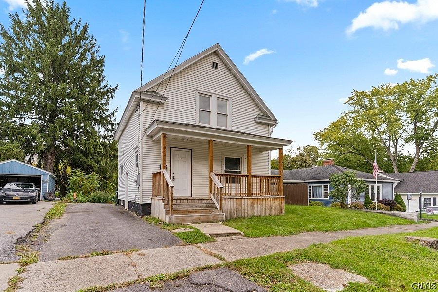 1st image of 534 Maple Grove Ave