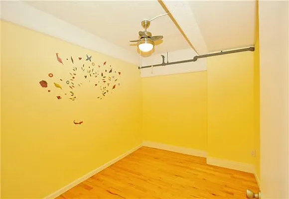 Rented by R New York | media 30