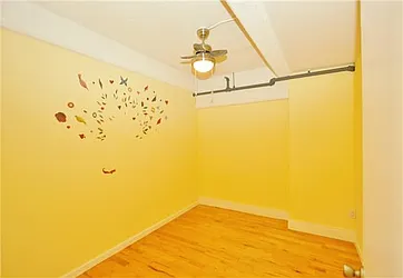 Rented by R New York