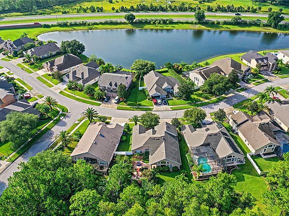 4th image of 2938 Summer Swan Dr