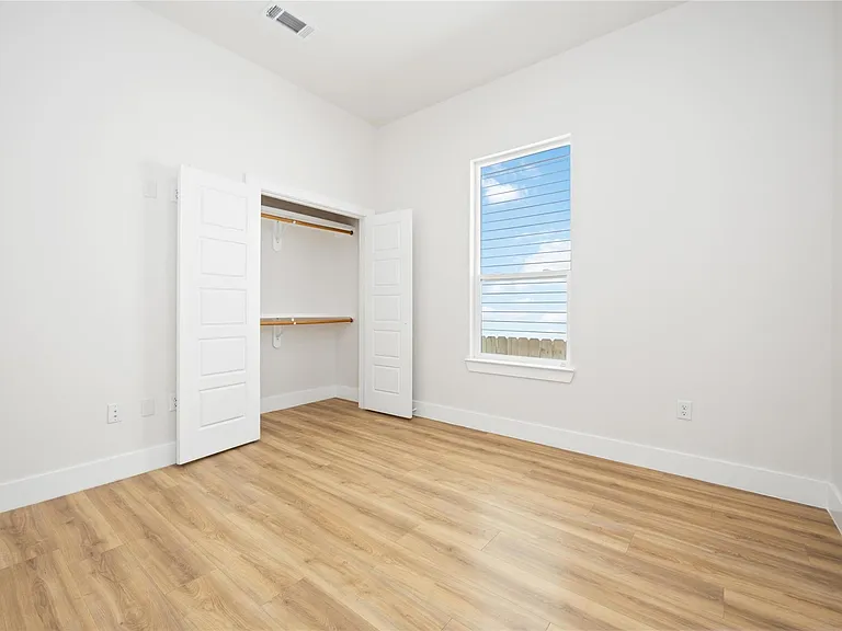 7614 Avenue L — Photo 18