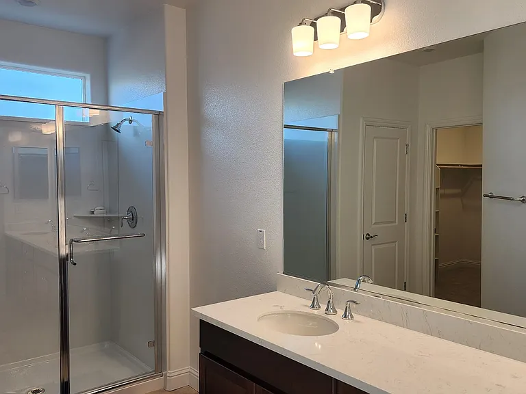 1449 Ascot Ln — Photo 11