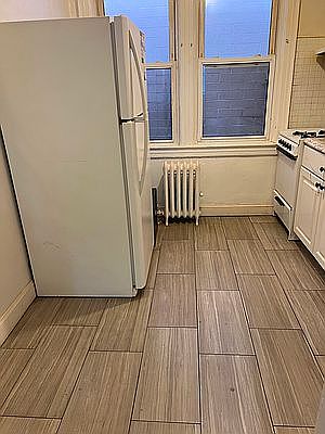 5th image of 132-16 Sanford Ave #2