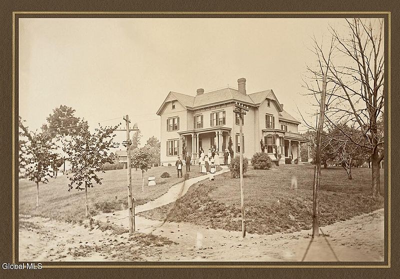 5th image of 33 Abbott Street