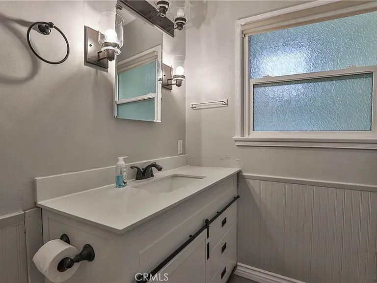 3031 Chestnut St — Photo 28