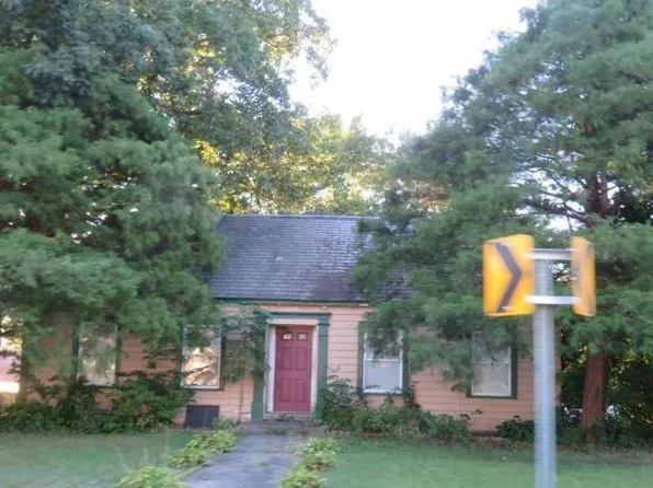 213 Ferry Blvd, South Glens Falls, NY 12803