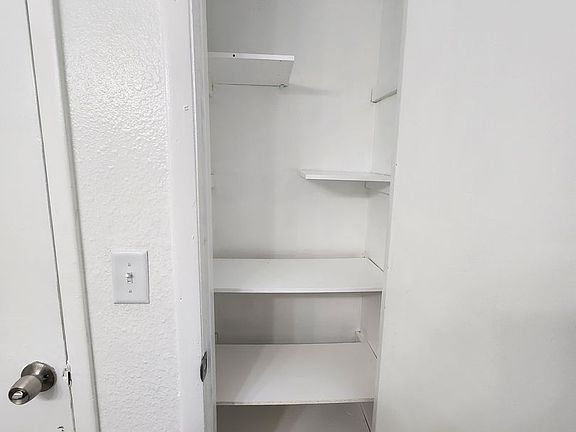 5th image of 1313 21st St #14