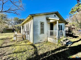 412 Clark St, Yoakum, TX 77995