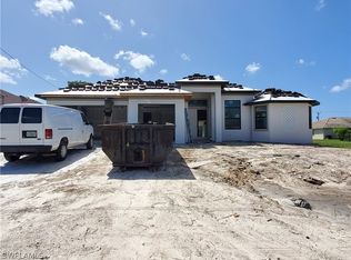 2402 SW 54th Lane Cpe, Coral, FL 33914