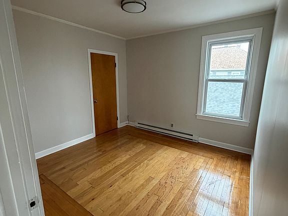 5th image of 245 Cory St #3