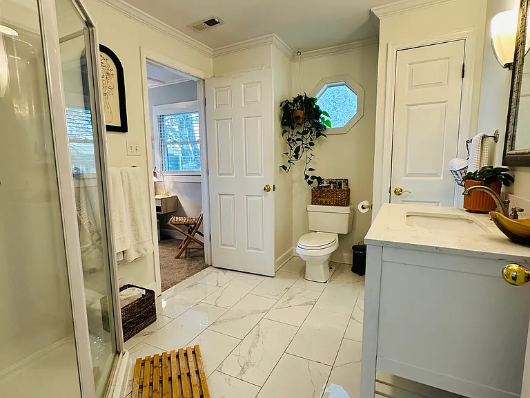 304 E Brow Rd — Photo 6