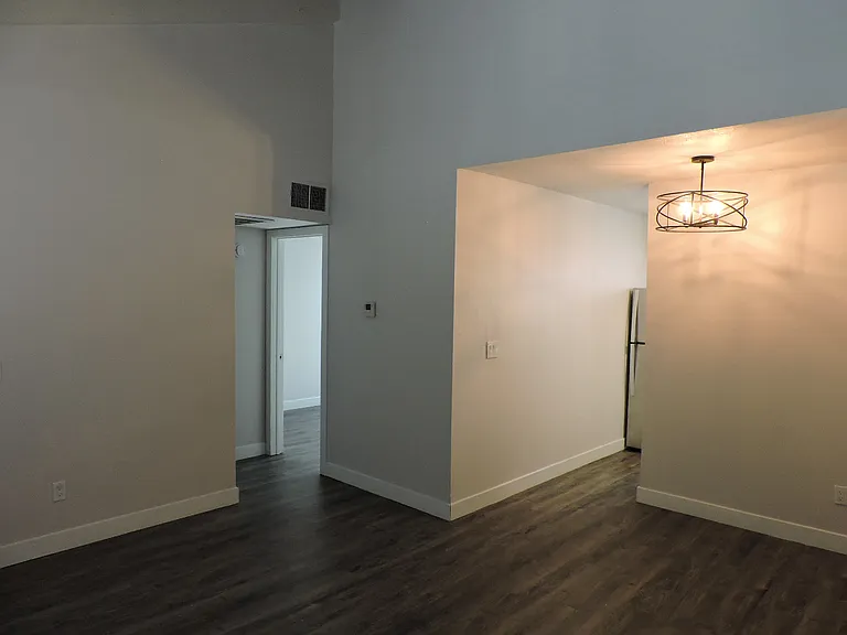 1317 W St #2 — Photo 5
