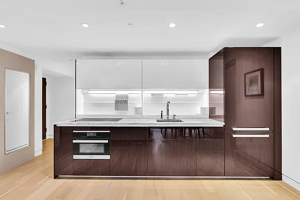 Sold by Douglas Elliman | media 29