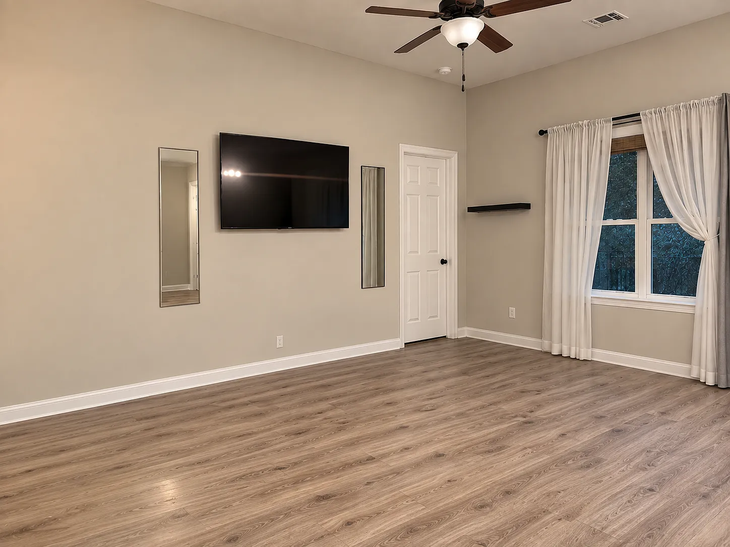 3 bed, 1541 sqft, $2,000 — Photo 3