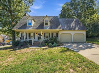 202 Bright Water Ln, Greenville, SC 29609