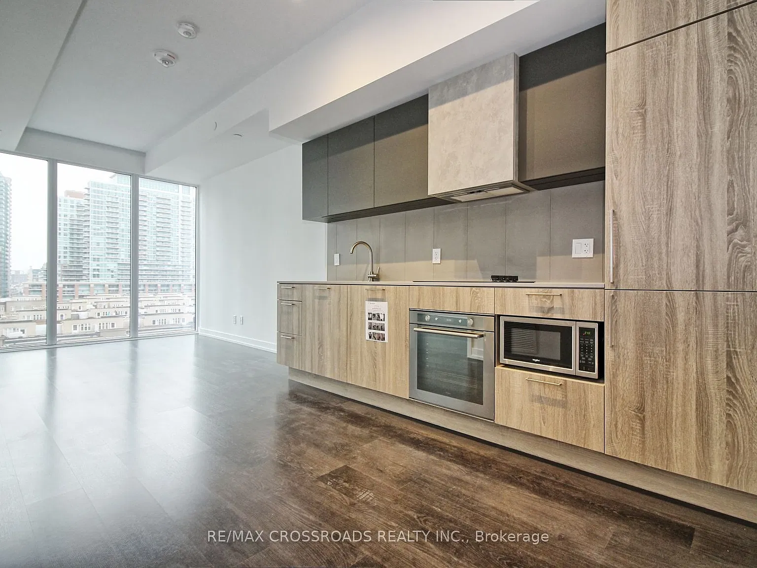 2 bed, $2,800 — Photo 3