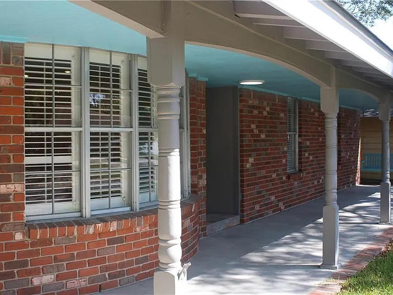 3006 Maplelawn Cir — Photo 1