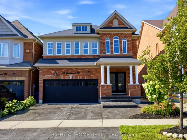 216 Greenwood Rd, Whitchurch Stouffville, ON L4A 4N8