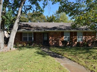 2402 Garden Dr, Greenville, TX 75402