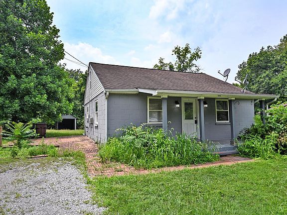 2nd image of 6815 Clarawill Dr N