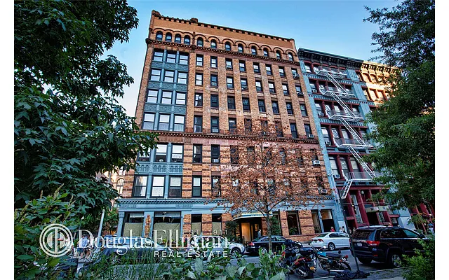 Sold by Douglas Elliman | media 4