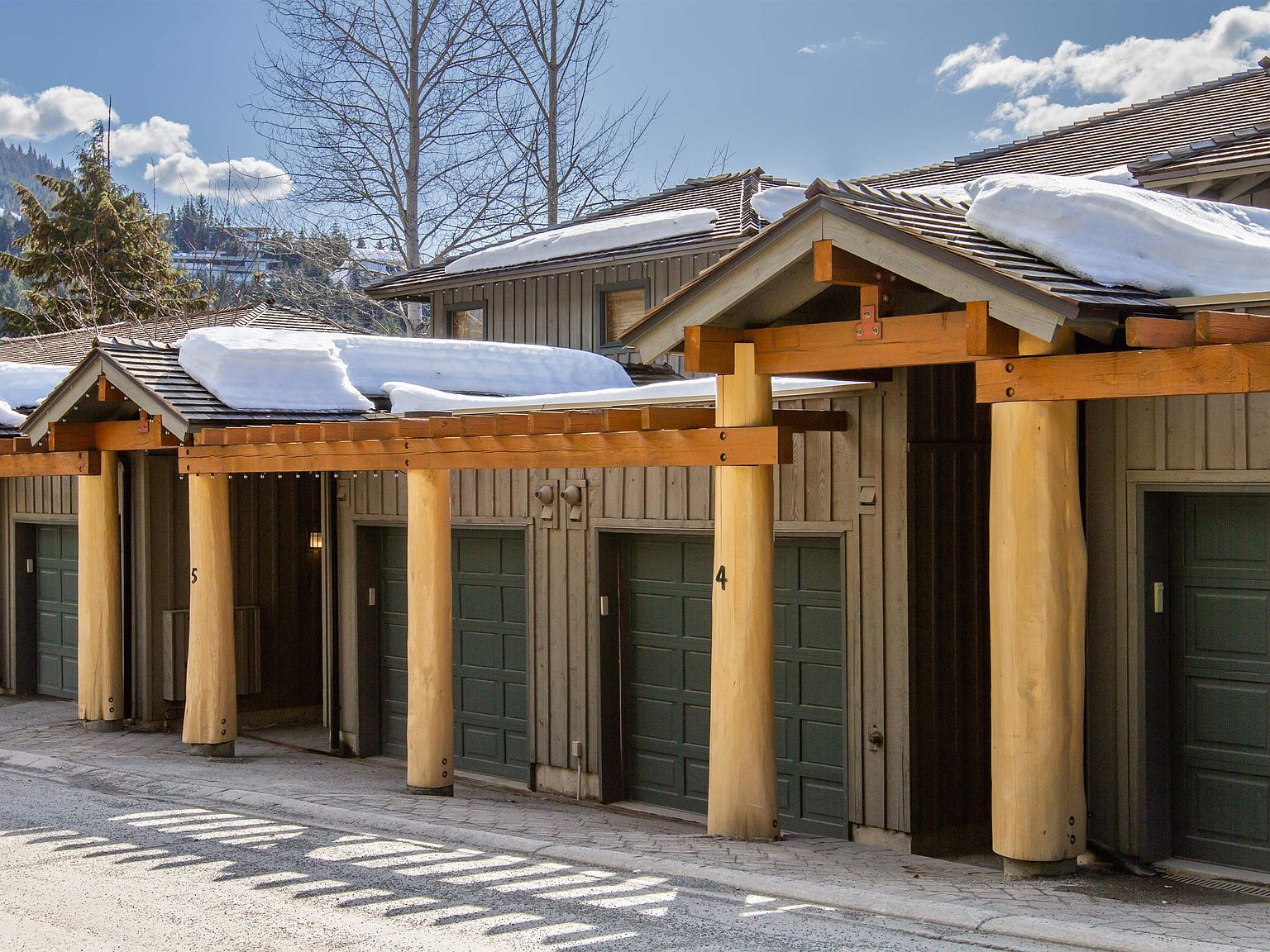 2269 Nordic Dr 4, Whistler, BC V8E 0P5 Zillow