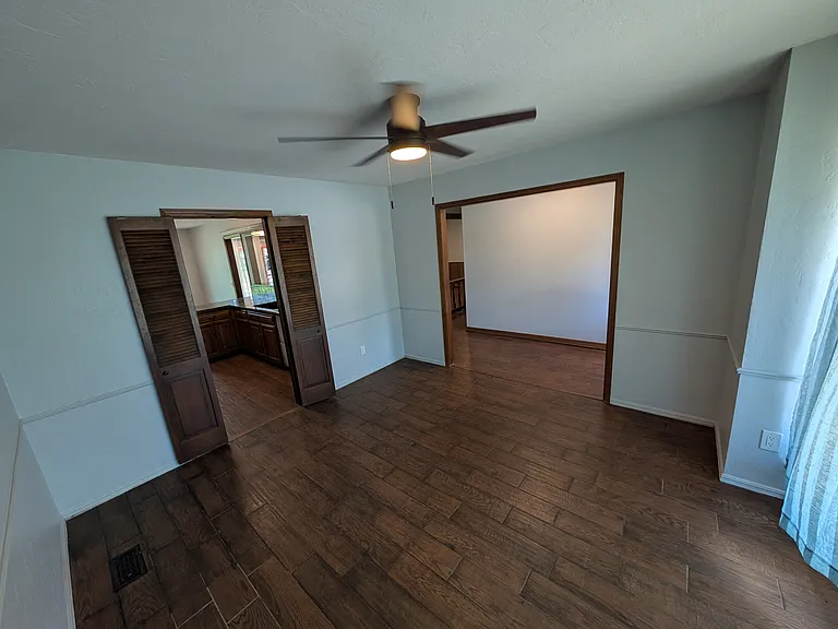 10133 Bromley Ct — Photo 7