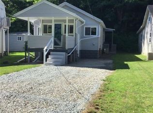 3031 Walton Rd, Finleyville, PA 15332