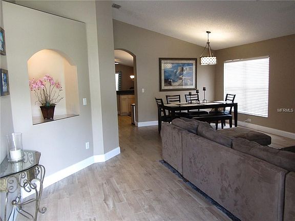 2nd image of 9533 Southern Garden Cir