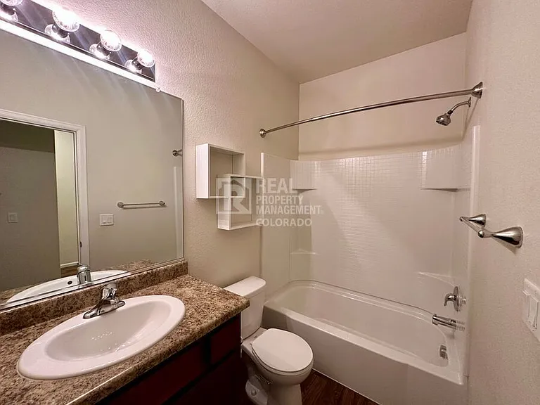 1836 Taos St — Photo 10