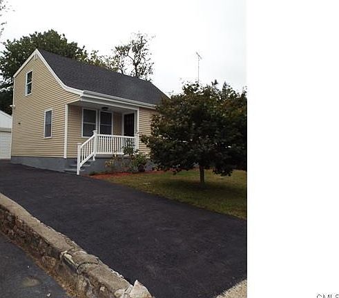 2nd image of 465 Burnsford Ave