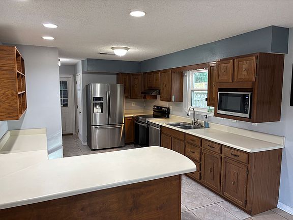 4th image of 5963 W Shore Dr