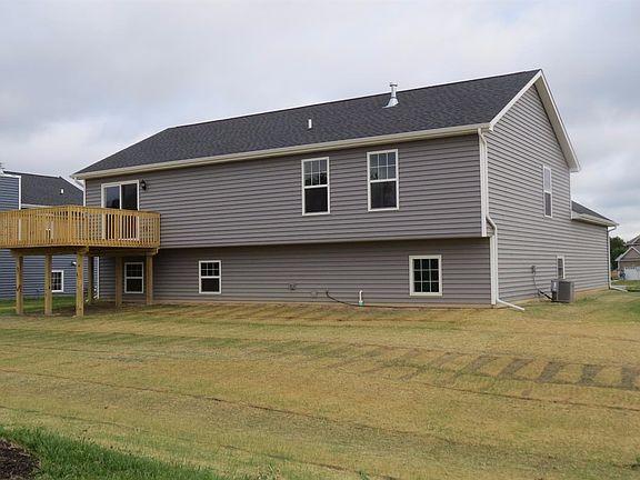 4th image of 5367 Woodland Dr