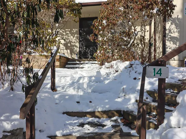 14 Villas Rd #103, Mount Pocono, PA 18344