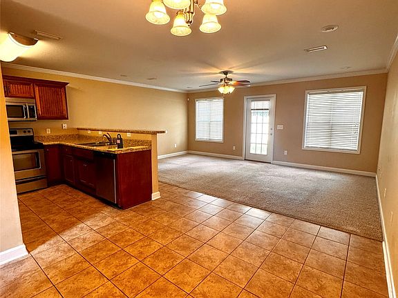 3rd image of 106 Cody Dr