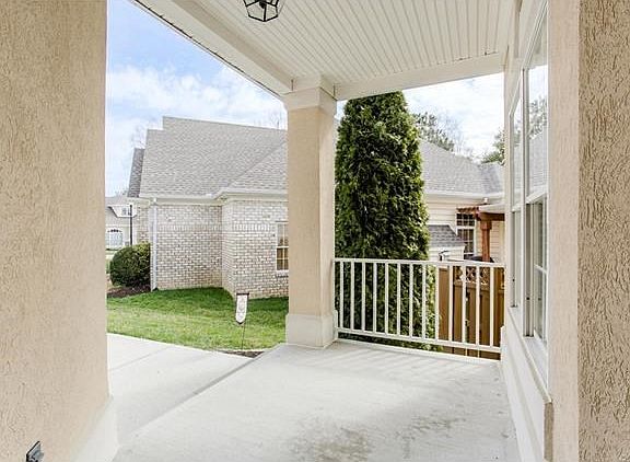 3rd image of 6313 Bel Lac Dr