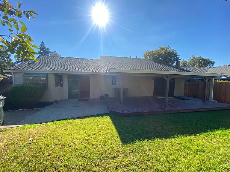 1817 Klamath River Dr — Photo 36
