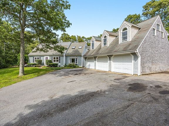 5th image of 184 Wakeby Rd