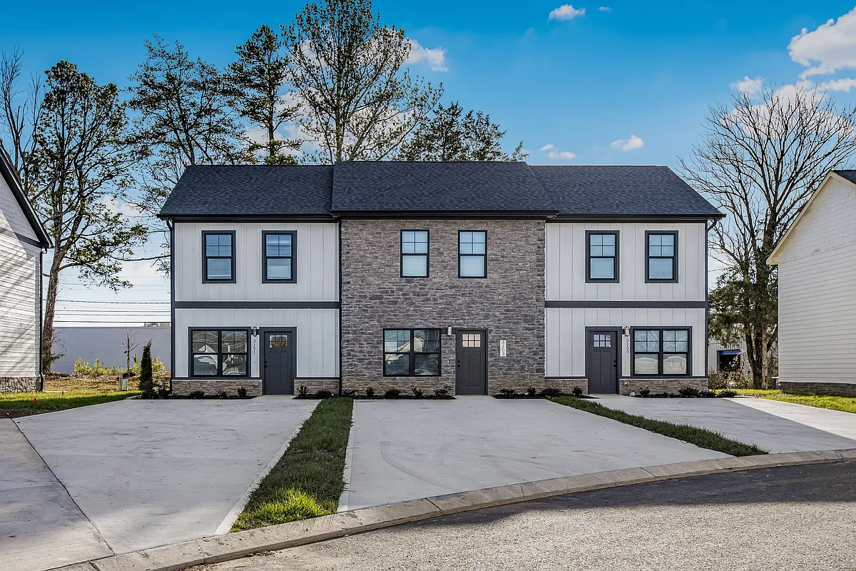 Building Photo - 3100 Infinity Dr NW