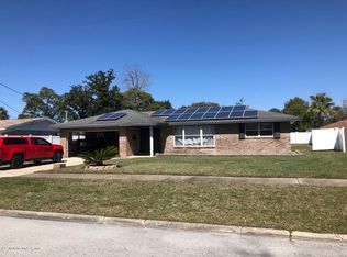 8143 Veracruz Dr, Jacksonville, FL 32211