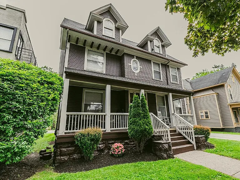 47 Vick Park #A — Photo 6