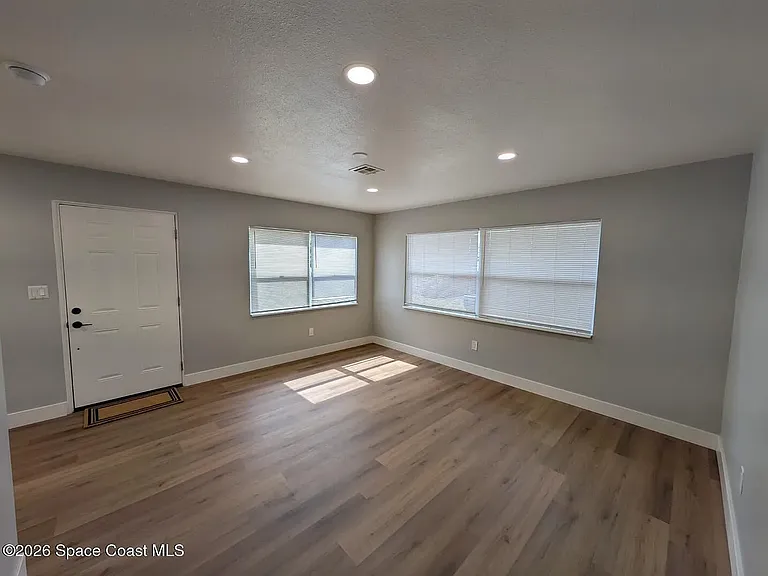 1585 Barna Ave — Photo 2