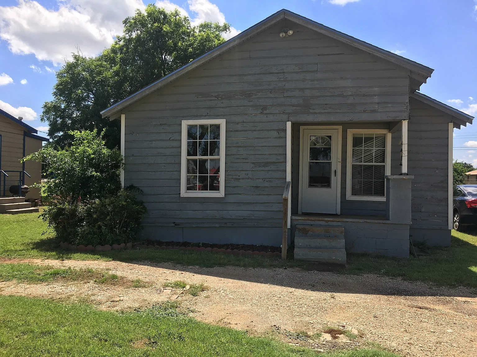 2 bed, 732 sqft, $1,500 — Photo 1