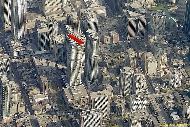 45 Charles St E #3512 — Photo 22