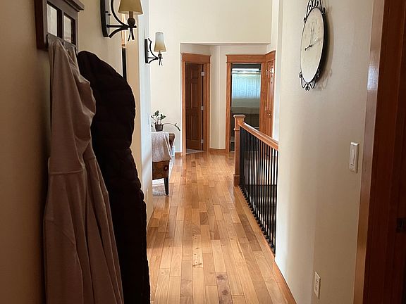 5th image of 2211 W Abigail Ct