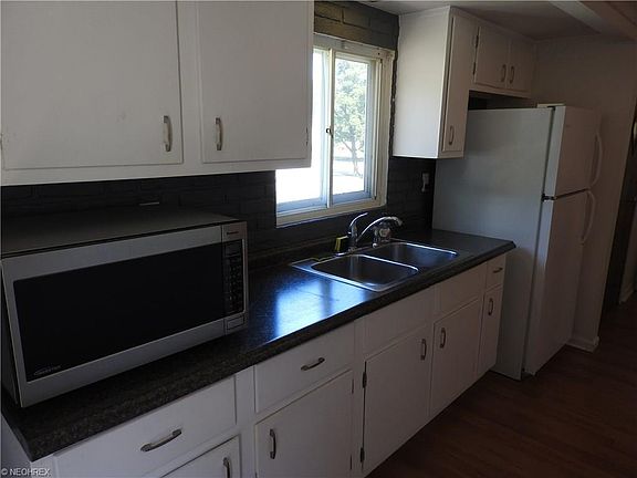 5th image of 6497 Almont Dr